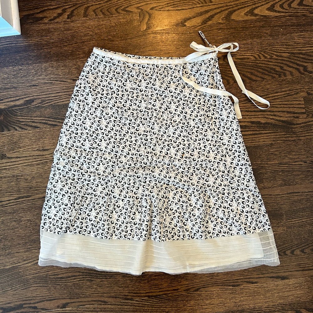 Delicate print skirt